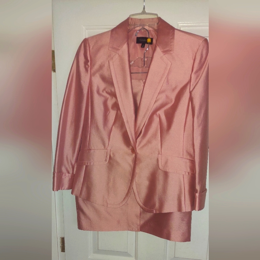 NWOT Talbots Ladies Skirt Suit